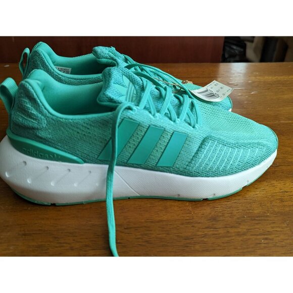 adidas Shoes - Adidas Originals Swift Run 22